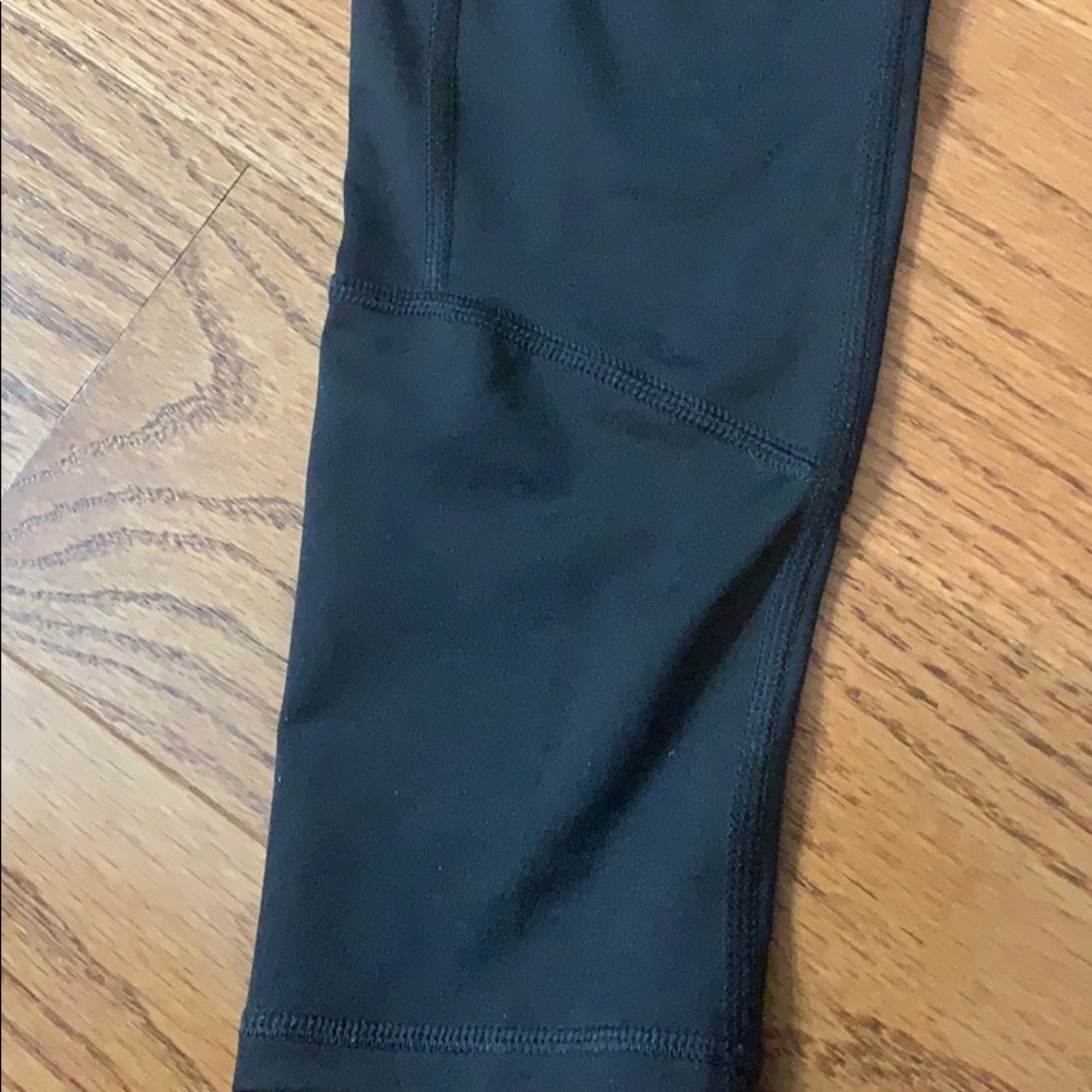 Champion cropped workout pants 🏋️‍♂️ - Picture 7 of 7